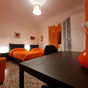 Appartamento Wow 2 - Garage - Balcone- Intero, Genova