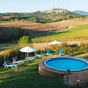 https://agriturismo-podere-ristella.it-tuscanyhotel.com